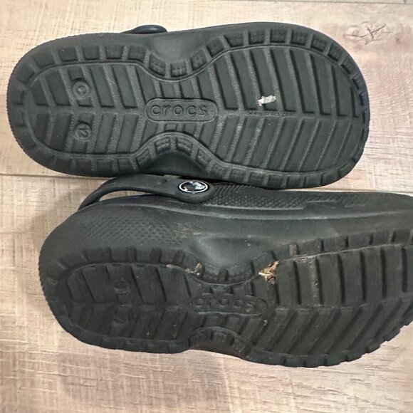 CROCS YOUTH BLACK FLEECE LINED SHOES SIZE CHILD 12 - Picture 7 of 7